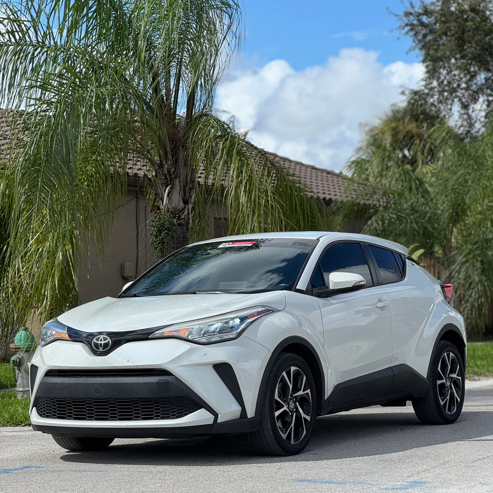 2021 TOYOTA C-HR XLE