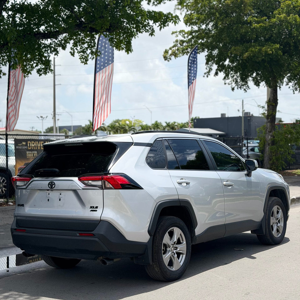 2025 Toyota RAV4 XLE